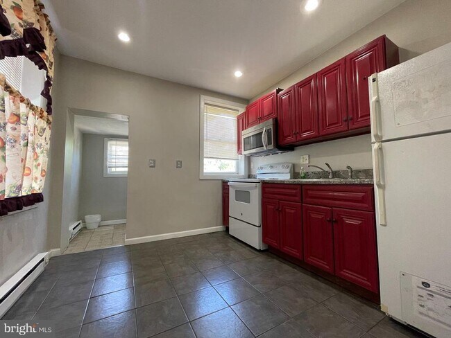 Foto del edificio - 5748 N 7th St
