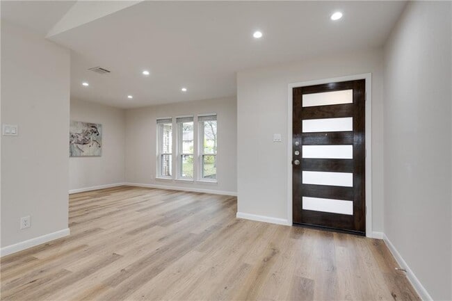 Building Photo - 4502 Malaga Dr