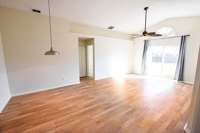 Foto del edificio - 10424 Sun Villa Blvd