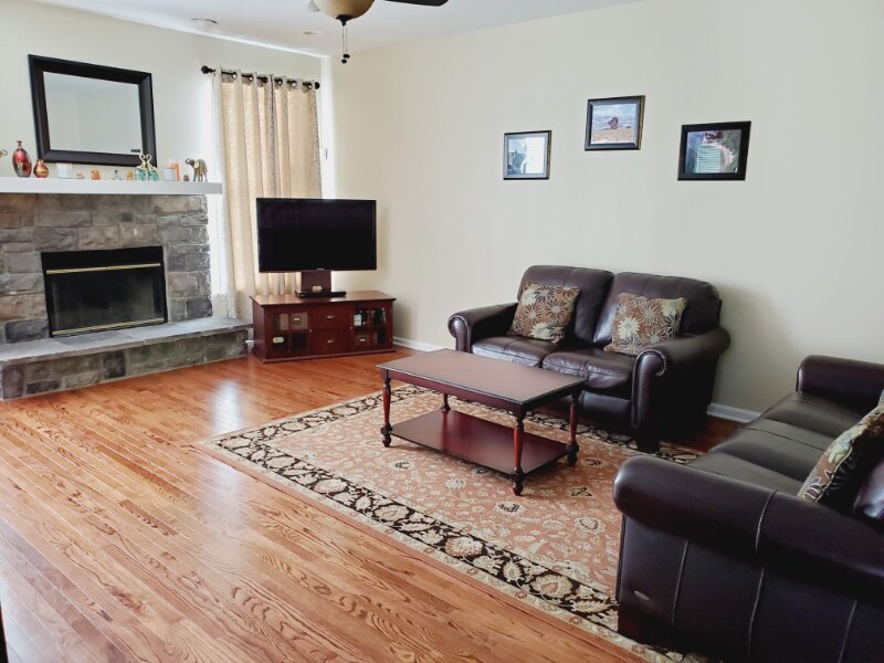 Primary Photo - 26308 Island Lake Dr