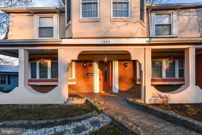 Foto del edificio - 1303 Port Echo Ln