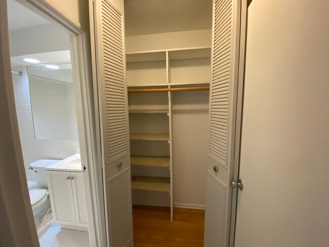 Foto del edificio - 736 W Buena Ave