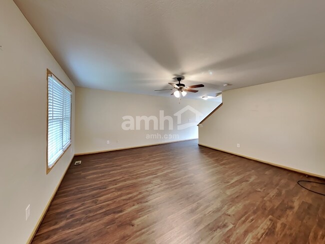 Foto del edificio - 378 Millett Dr
