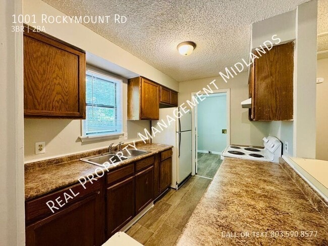 Foto del edificio - 1001 Rockymount Rd