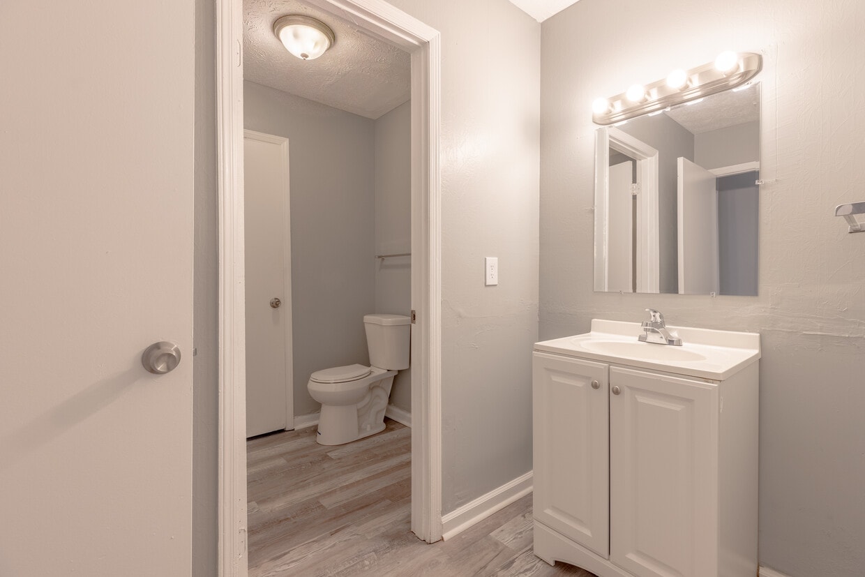 Pine Ridge - 333 S Mock Rd Albany, GA 31705 | Apartments.com