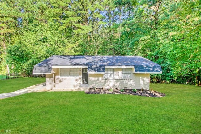 Building Photo - 645 Plainville Dr SW