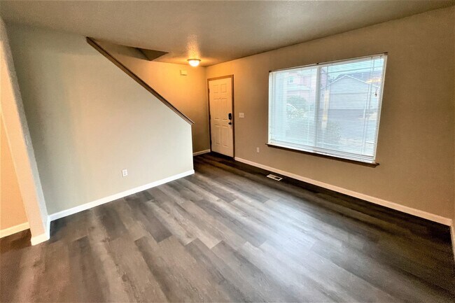 Foto del edificio - 1311 201st Street Ct E