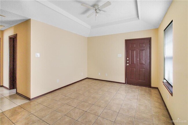 Foto del edificio - 415 Date Palm Ave