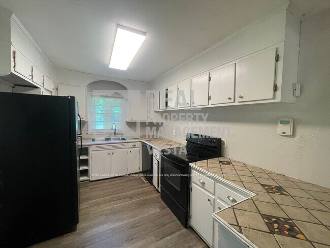 Building Photo - 5351 Finsbury Dr