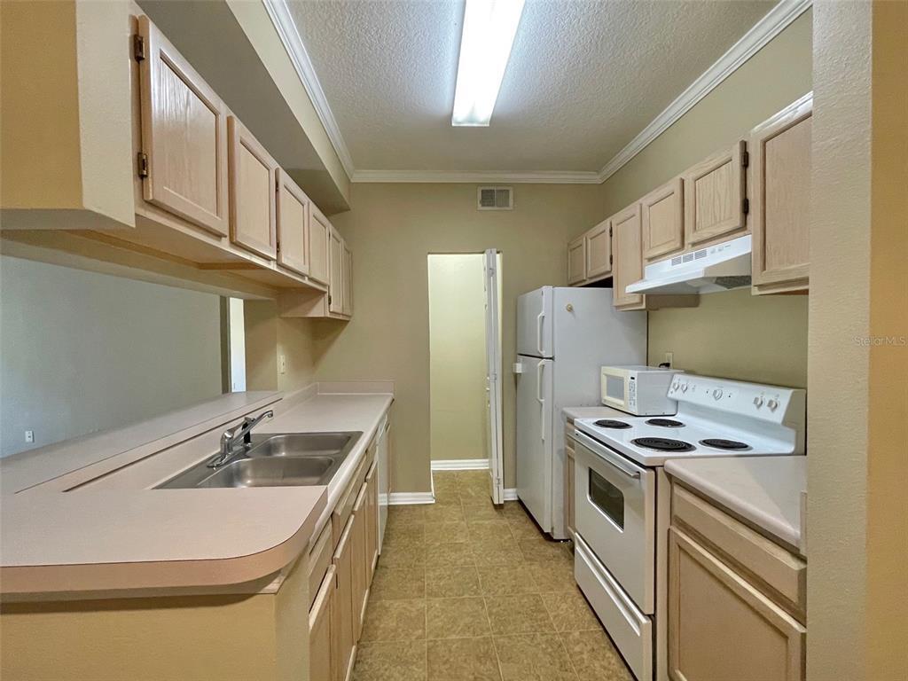 Building Photo - 5620 Pinnacle Heights Cir