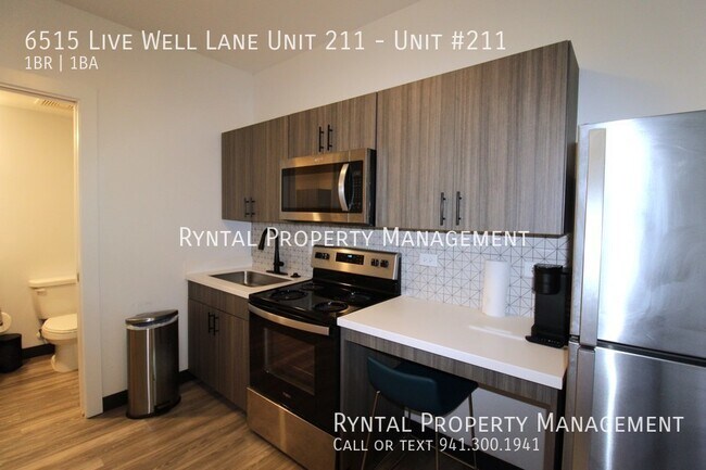 Building Photo - FREE RENT! Cozy Studio Apartment- Fully Fu...