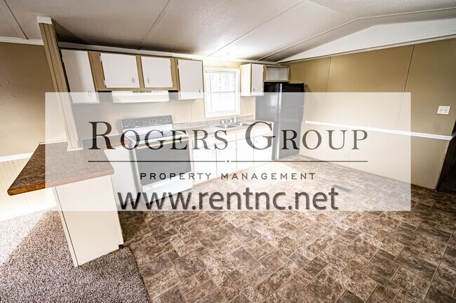 Foto del edificio - 13 Flat Rock Ln