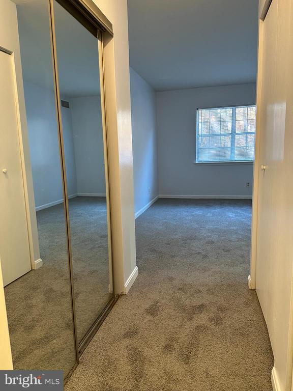 Foto del edificio - 5831 Cove Landing Rd