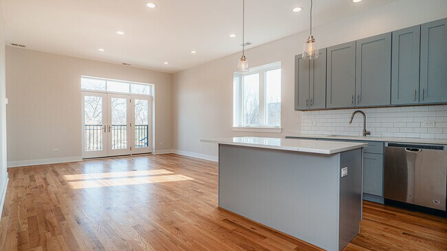 Foto del edificio - 1815 W 19th St