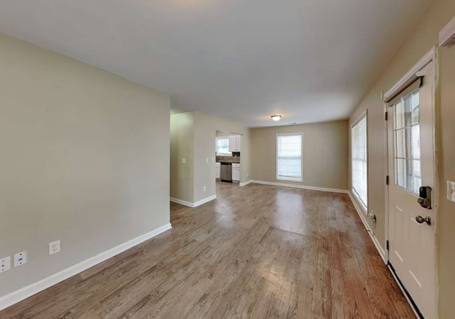 Foto del edificio - 210 Farrington Ave SE