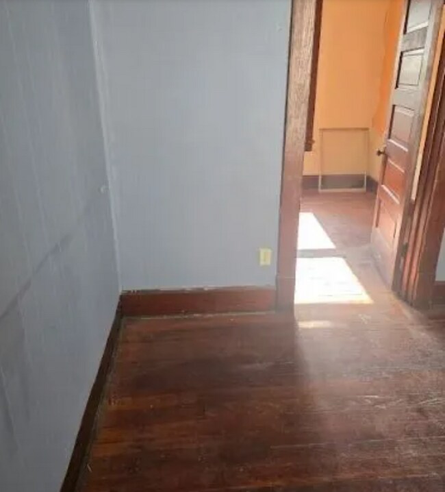 Foto del edificio - 437 W Pierce St