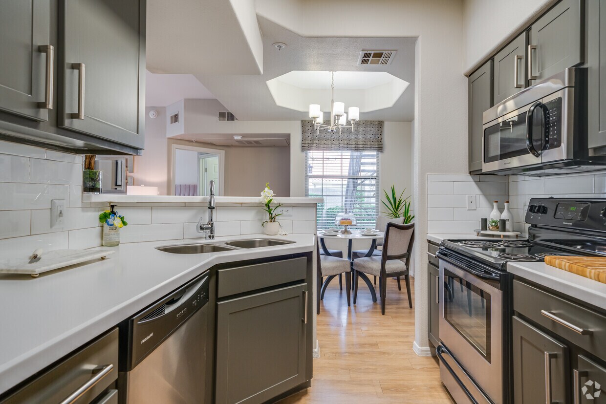 Sonoran Vista Apartments in Scottsdale, AZ