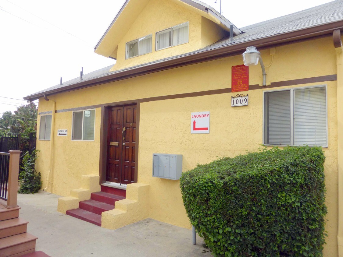 Foto principal - 1009 N Serrano Ave