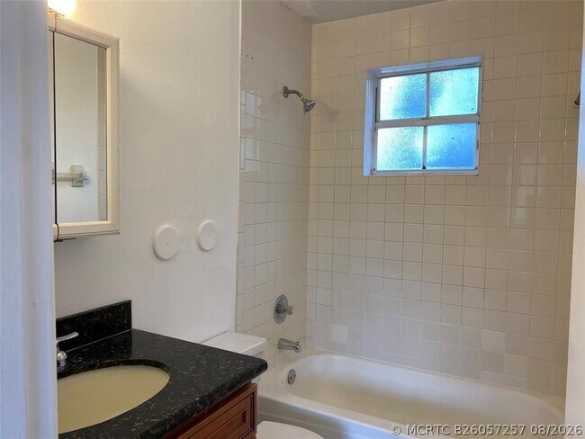Foto del edificio - 8734 SW 3rd St