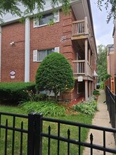 Building Photo - 417 S Kenilworth Ave