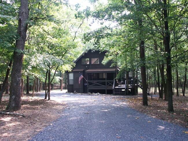 Building Photo - 281 Walden Rd