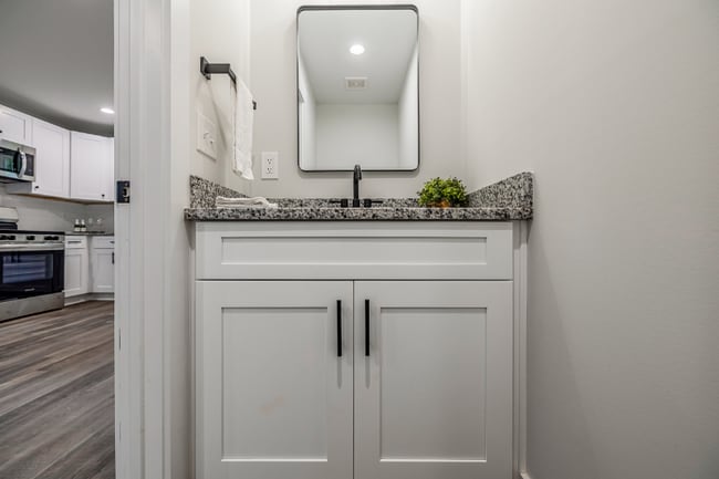 Foto del edificio - 121 Brookmeade Dr