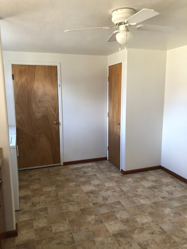 Kitchen/dining room - 1733 Iroquois Rd