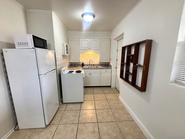 Foto del edificio - 1212 Jamajo Blvd