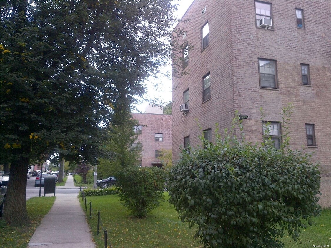 Primary Photo - 144-35-144-78 78th Rd