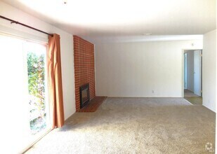 Building Photo - 143 Kit Carson Way