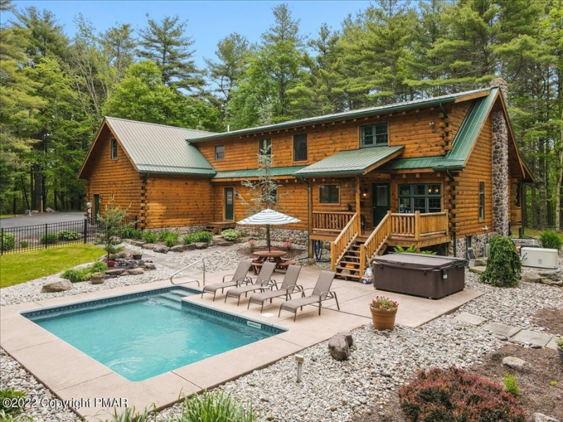 Primary Photo - 899 Lower Swiftwater Rd