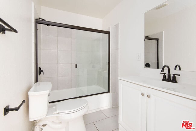 Foto del edificio - 2134 Cloverdale Ave