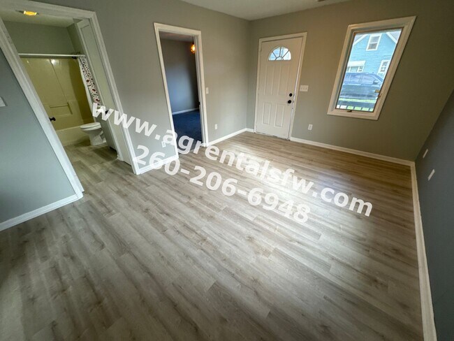 Building Photo - 3 Bedroom House - Section 8 OK!