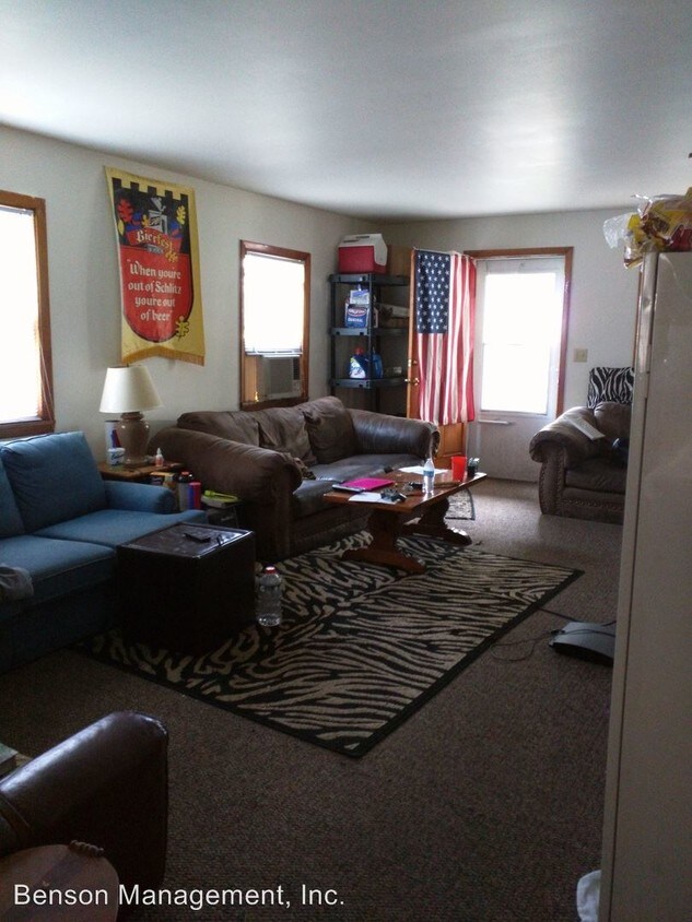 Foto del edificio - 3 br, 1 bath Room For Rent - 1131 Pine Street