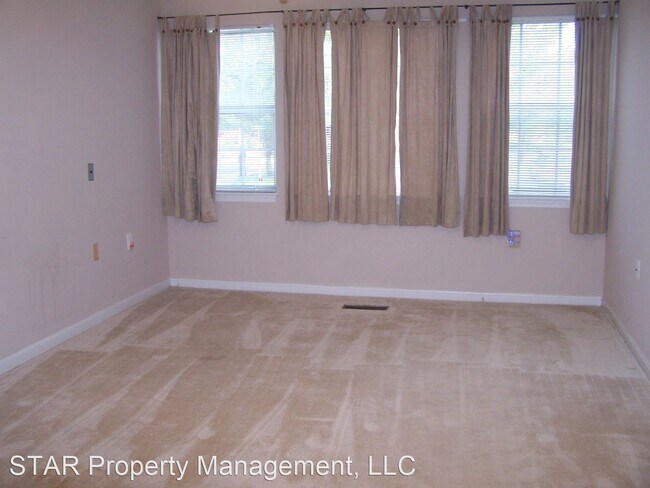Foto del edificio - 2 br, 2 bath House - 8 Marsham Ct.