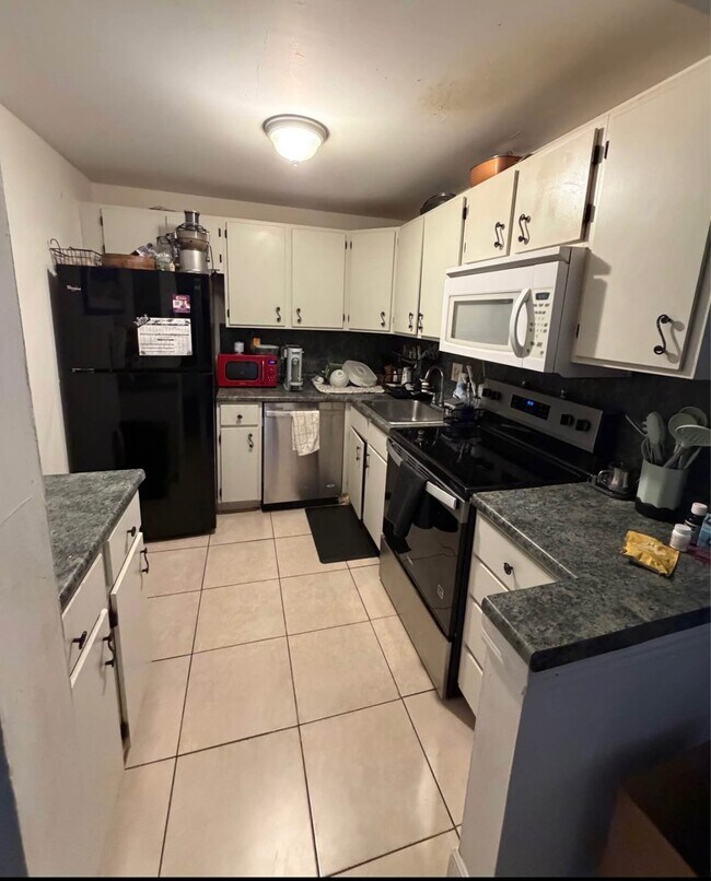 Foto del edificio - 480 NW 20th St