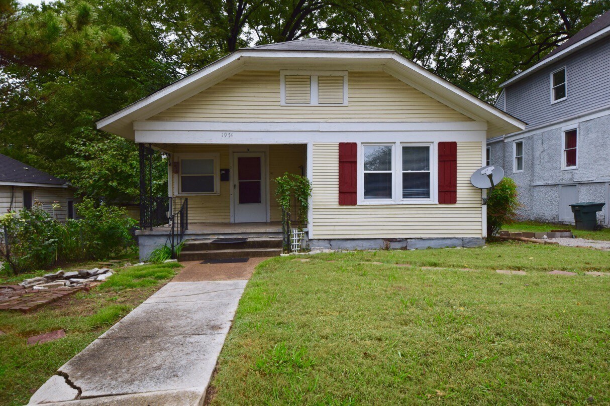 Foto principal - 1 bed, 1 bath near Cooper Young