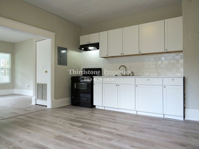 Foto del edificio - 3328 W 1st St, Jacksonville, FL 32254