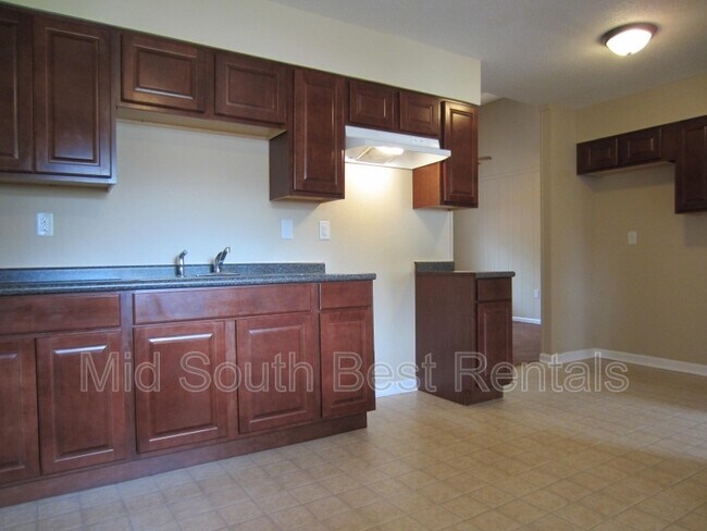 Building Photo - 4284 Merlcrest Cove