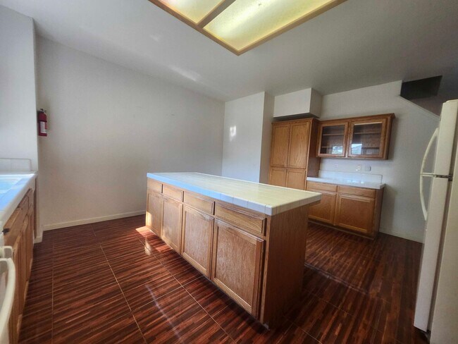 Foto del edificio - 3947 S Oak View St