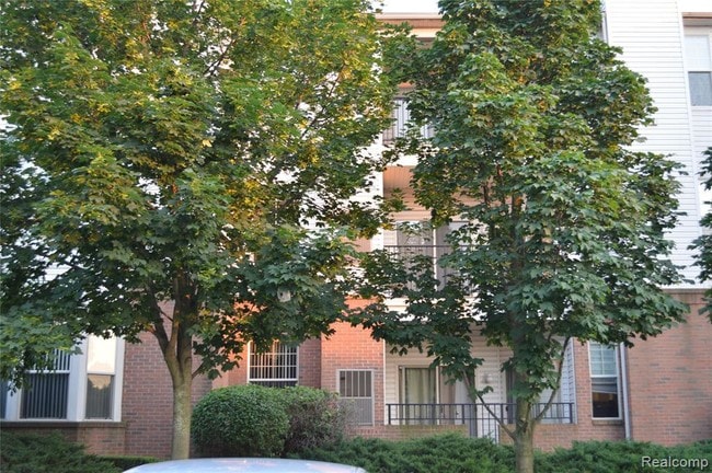 Building Photo - 39168 Hayes Rd