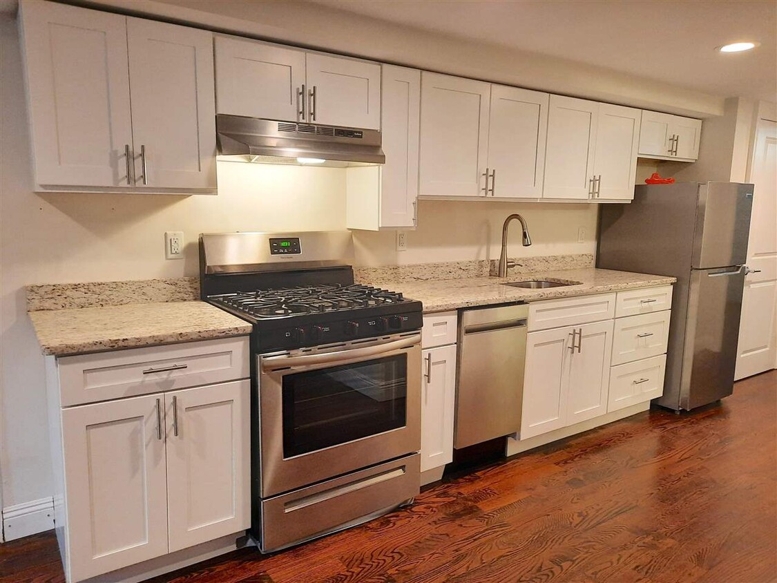 Foto principal - 158 6th St