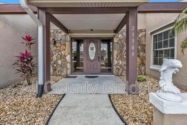 Foto del edificio - 23309 Hartley Ave
