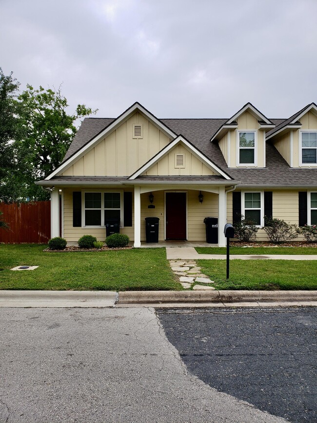 Foto del edificio - 1512 Texas Ave S
