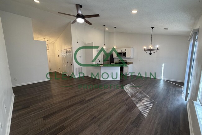 Photo - MOVE-IN SPECIAL! FREE RENT! House