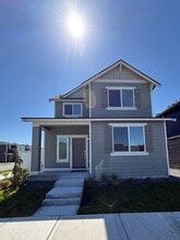 Building Photo - 2725 Talon Ln
