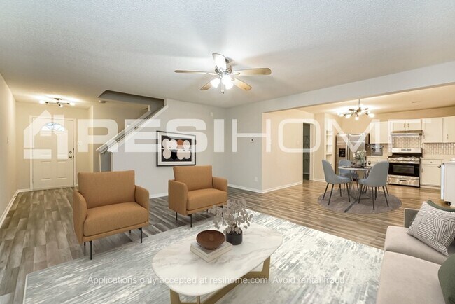 Building Photo - 1726 Blue Grass Pkwy