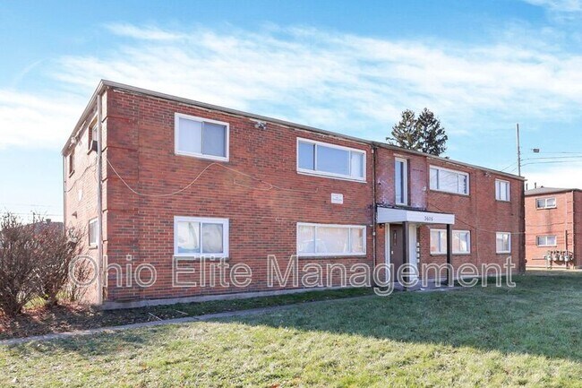 Foto del edificio - 3605 Cushing Dr