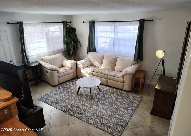 Foto del edificio - 401 Monroe Ave