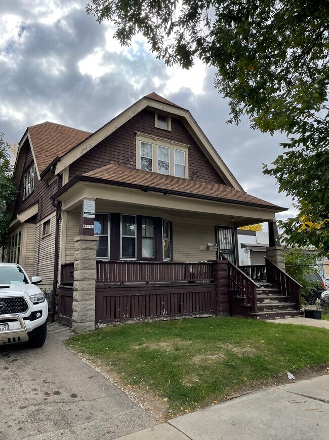 Building Photo - 4419 W Burleigh St